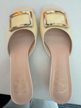 Roger Vivier Cream sandals with Gold Buckle